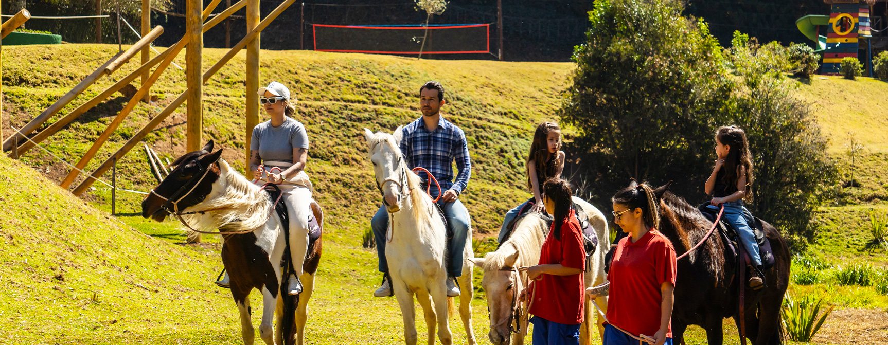 cavalos - Férias de Julho - Hotel Vila Inglesa em Campos do Jordão